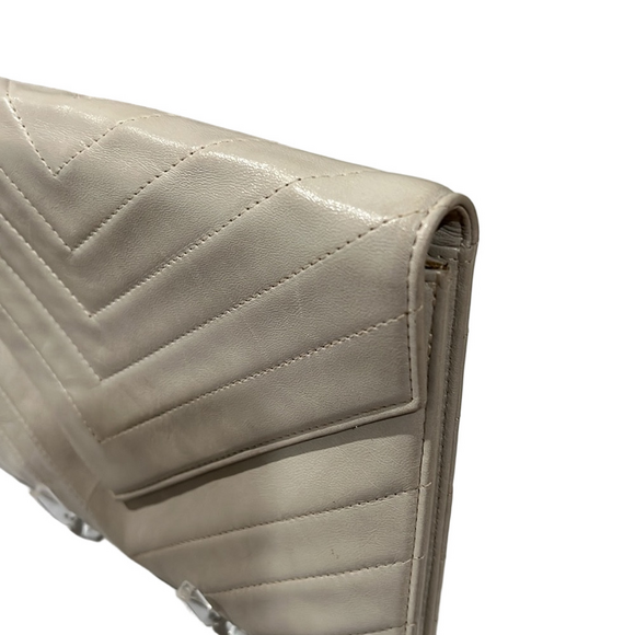 Yves Saint Laurent  YSL White Quilted Clutch EUC - Picture 10 of 15